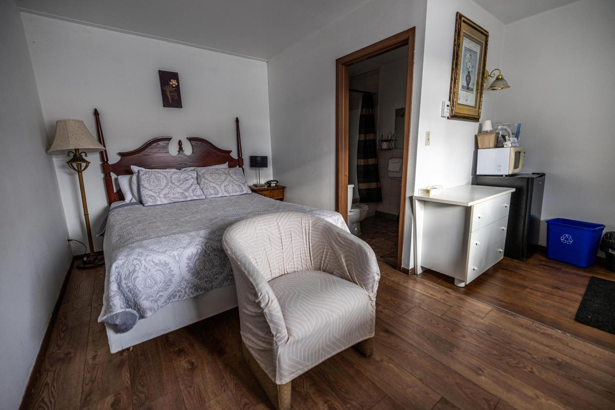 Motel Deblois Сент-Анн-де-Бопре Экстерьер фото