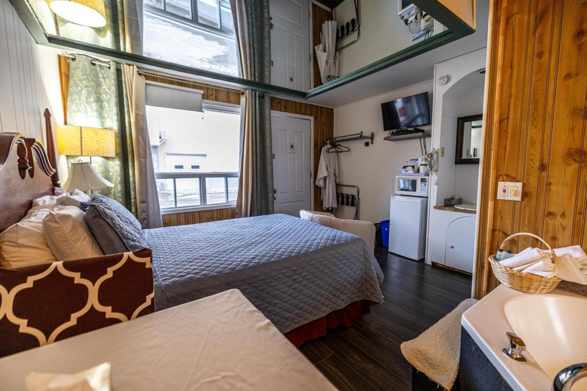 Motel Deblois Сент-Анн-де-Бопре Экстерьер фото