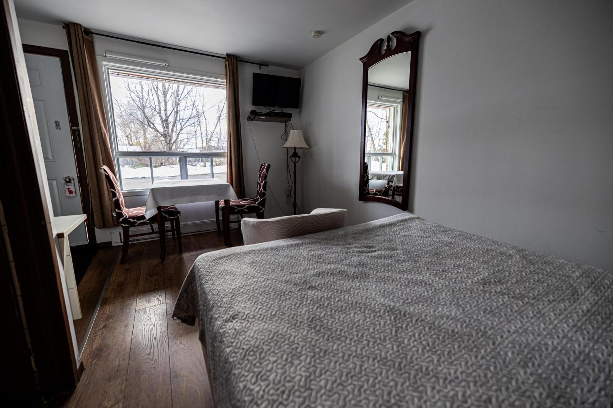 Motel Deblois Сент-Анн-де-Бопре Экстерьер фото